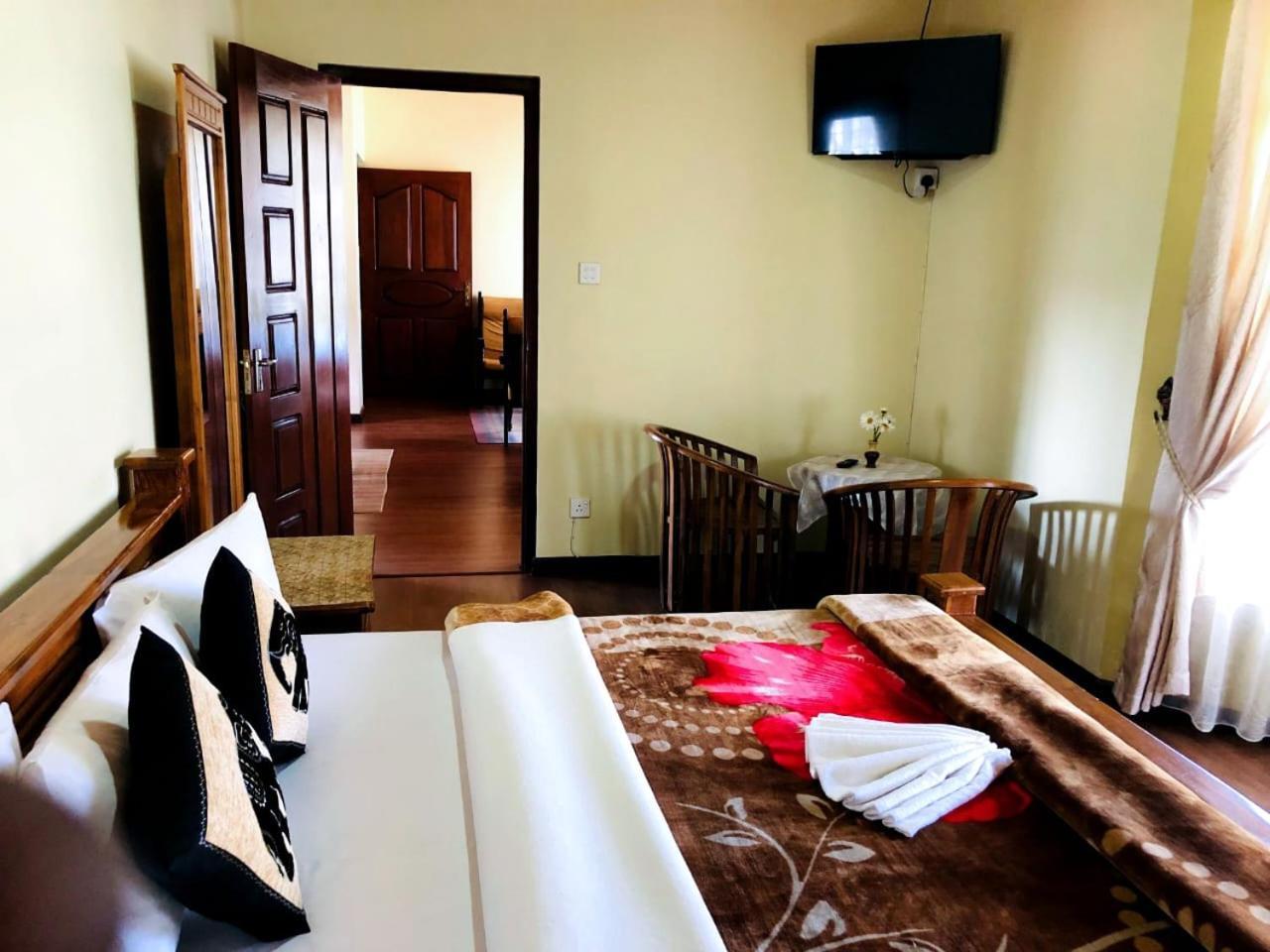 Shevyhaws Hotel Nuwara Eliya Exterior photo